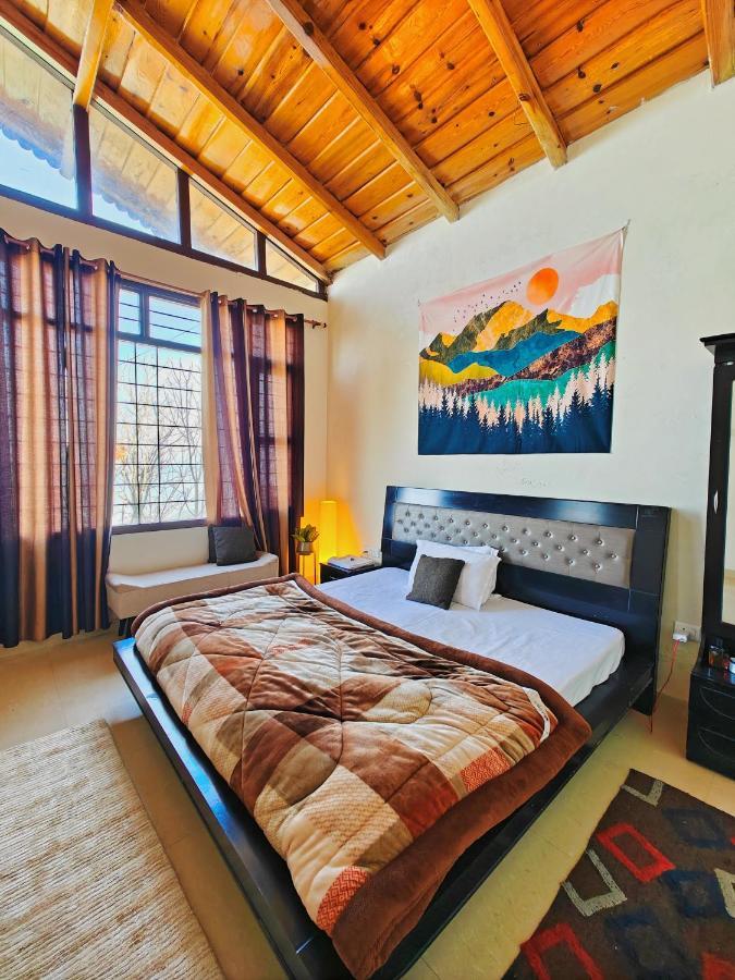 Meraki - Entire 3Bhk Villa With Himalayan Views Раникхет Экстерьер фото
